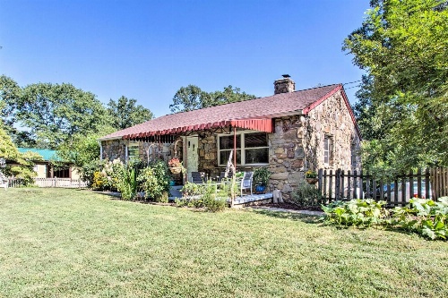 West Asheville Home with Patio, 5Mi to Dtwn! image 4